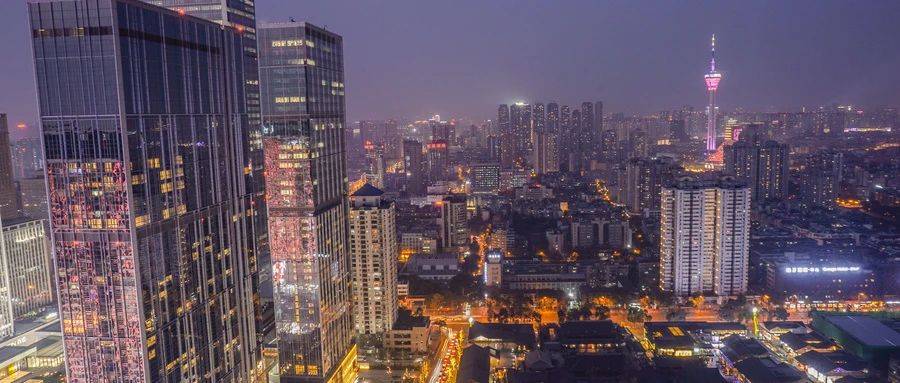 成都博客楼，资讯更新与学习变化，成就梦想的自信闪耀舞台