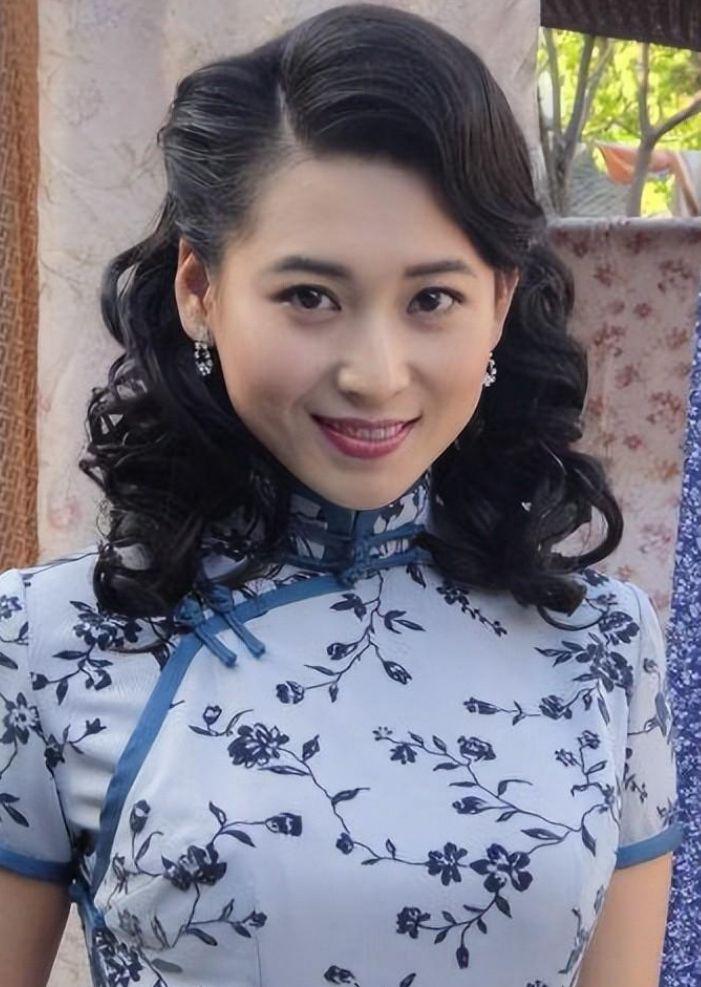 演员丹琳,演员丹琳，如何学习表演艺术并迈向成功之路的详细步骤指南