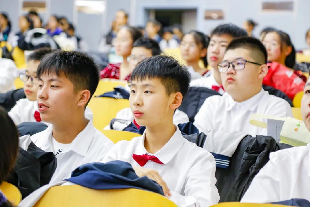 班歌比赛，歌声传递友情与陪伴的力量