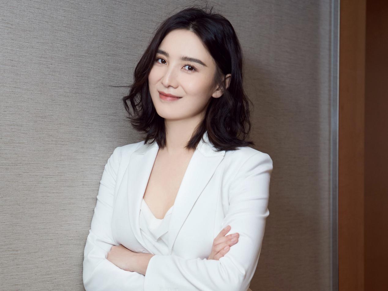演员李潇的彩色日常，爱与陪伴的温馨时光之旅