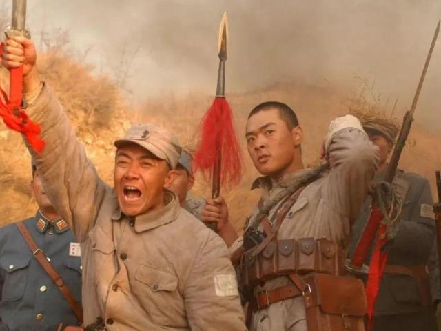 亮剑和尚演员，背景、影响力与时代地位揭秘