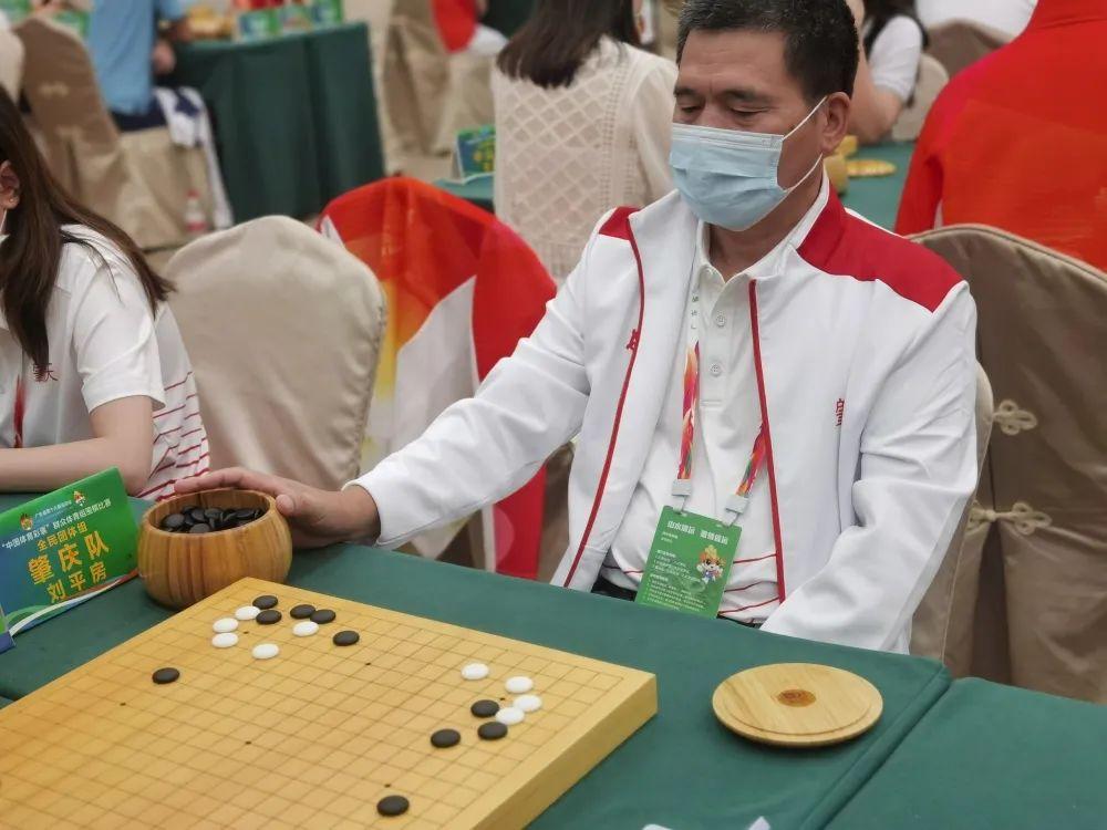 围棋比赛网，棋子间的自信与成就之旅